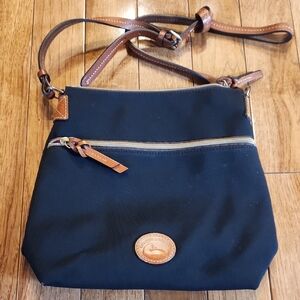 Dooney & Bourke Black W/  Leather Brown Straps Body Canvas P-007